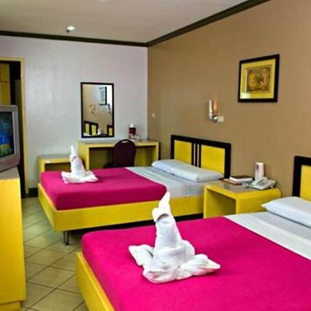 Riverside Inn Babuy Zimmer foto